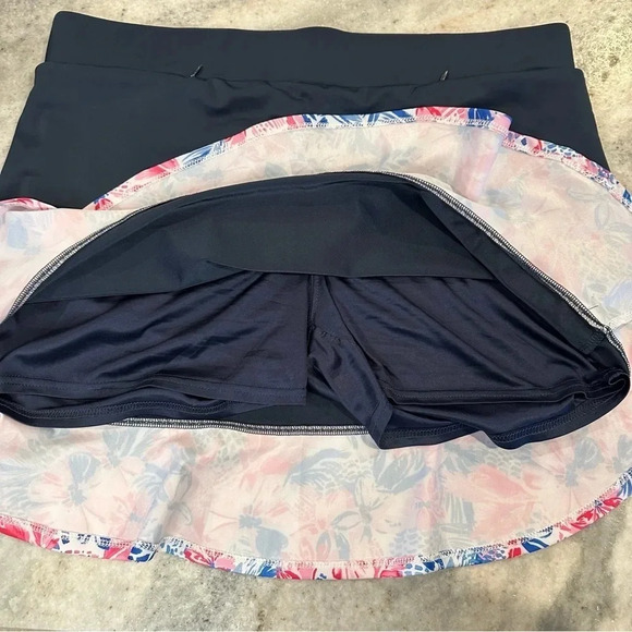 Stella Parker UPF 50 Mermaid Hem Navy & Floral Skort Size Large - Picture 8 of 11